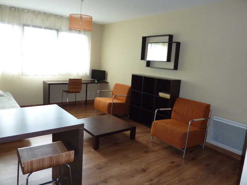 Aparthotel Zenitude Hotel-residences Metropole 3*